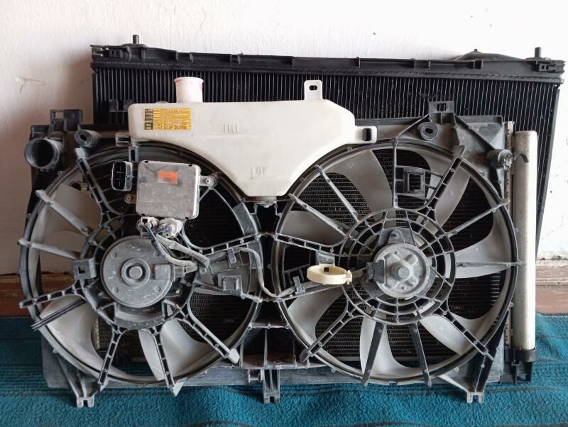 Lexus IS 2014-2024 radiatorlar 1 500 TMT - Howdan "W" - img 1