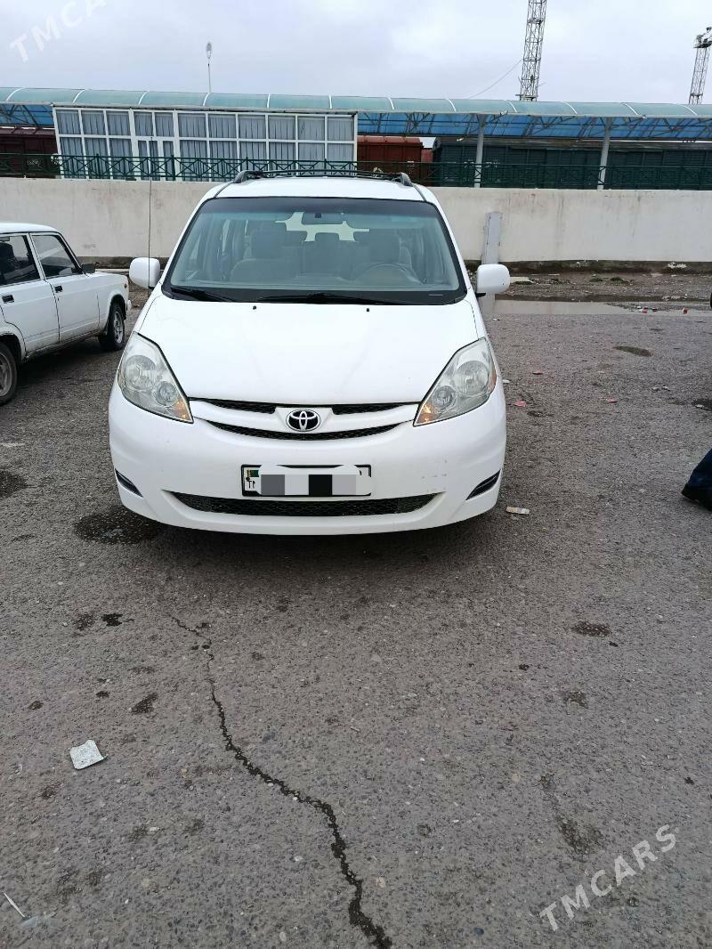 Toyota Sienna 2026 - 270 000 TMT - Мары - img 1