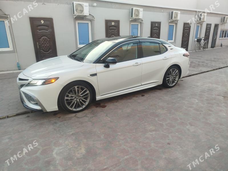 Toyota Camry 2022 - 420 000 TMT - Мары - img 1