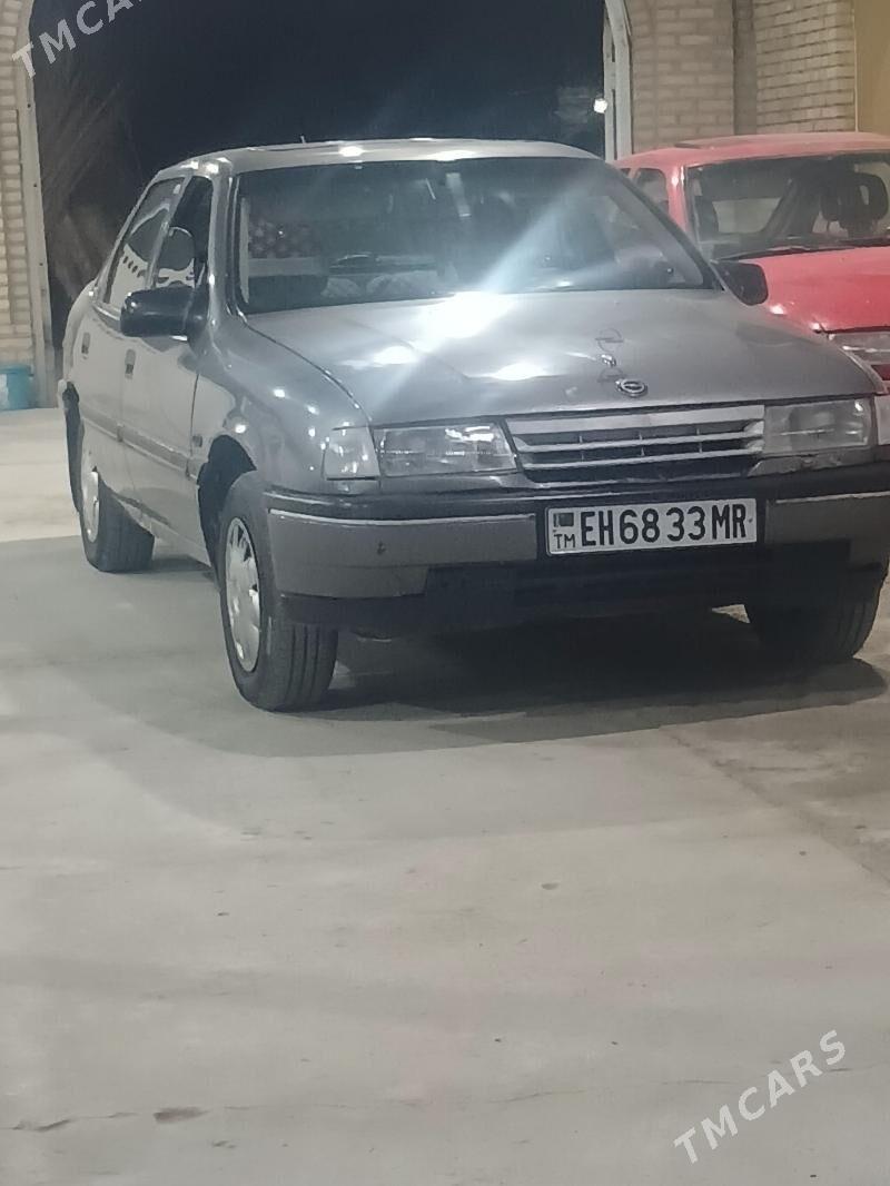 Opel Vectra 1989 - 40 000 TMT - Mary - img 1