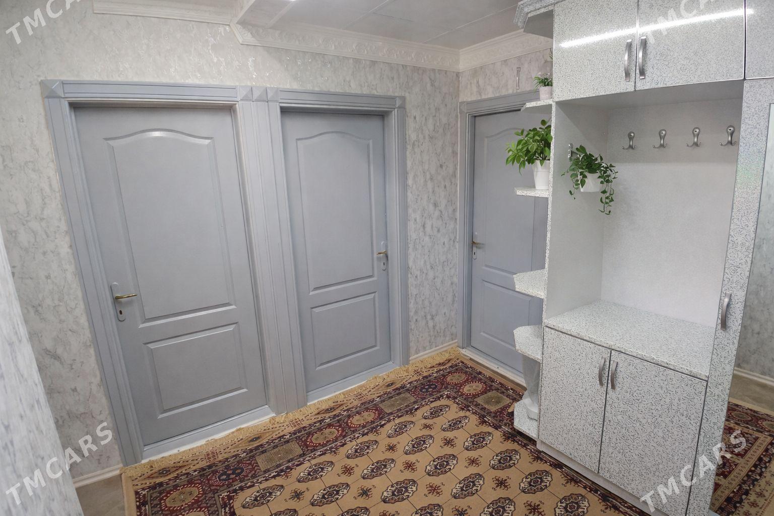 Gowdan A, 4/4 etaź, 3 komnat - Гаудан "А" - img 1