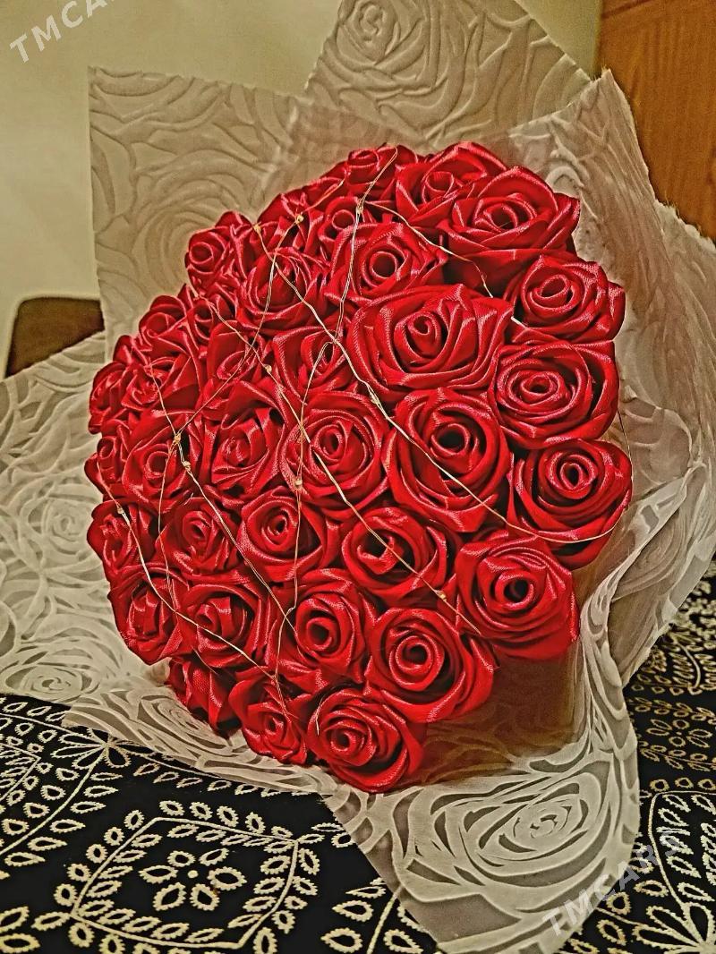 Toy paylar buket guller el is - Saýat - img 1