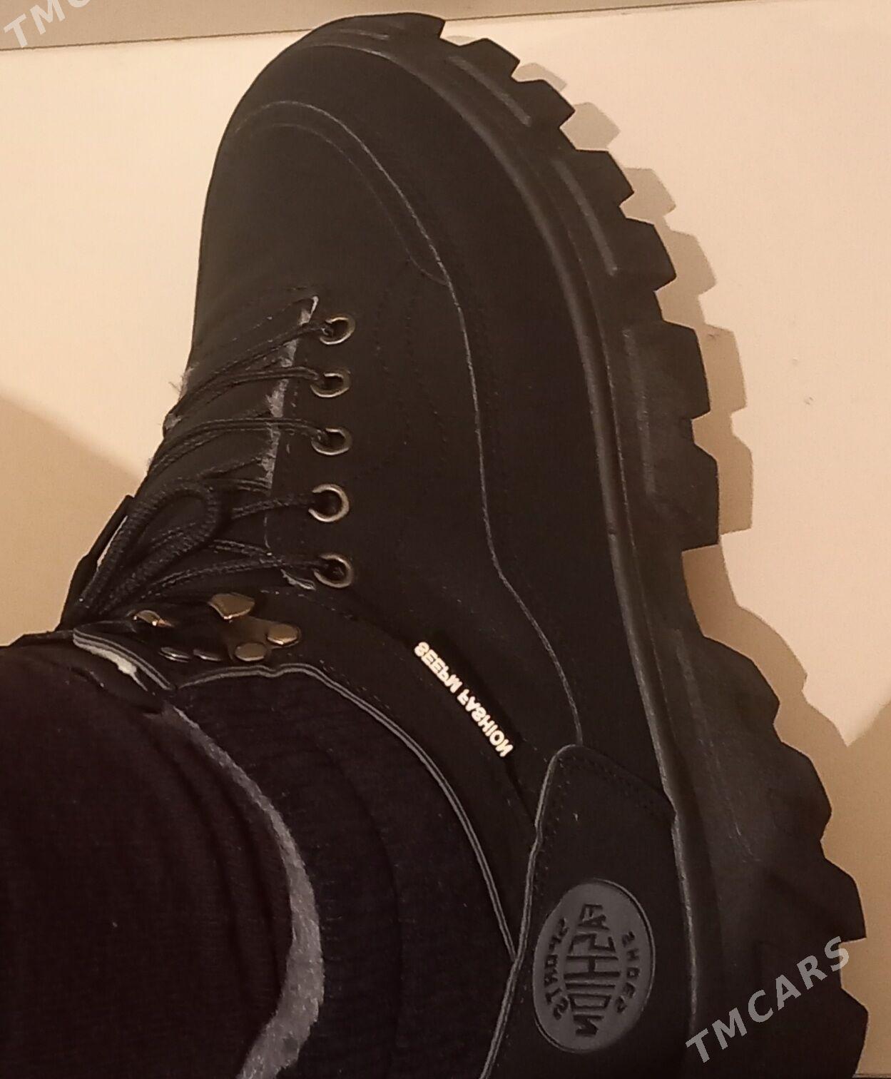 Ådik krassowka. Сопоги. - 30 мкр - img 1