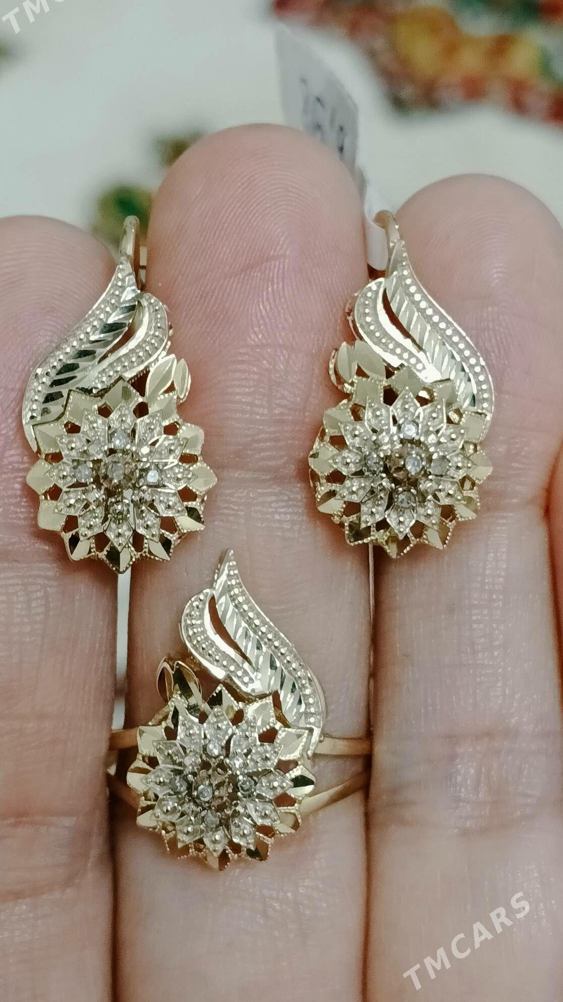 gyzyl komplekt BRILLIANT - Änew - img 1