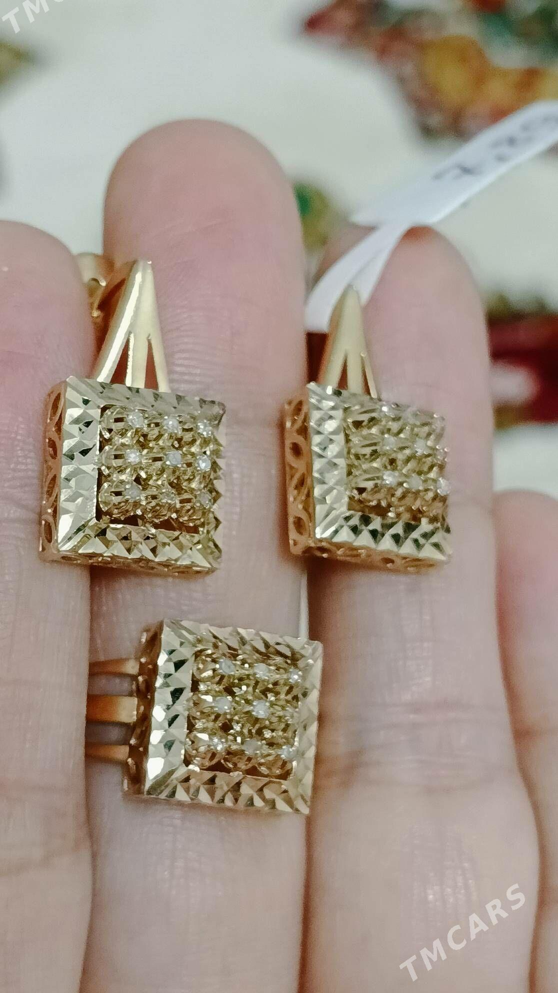 gyzyl komplekt BRILLIANT - Änew - img 1