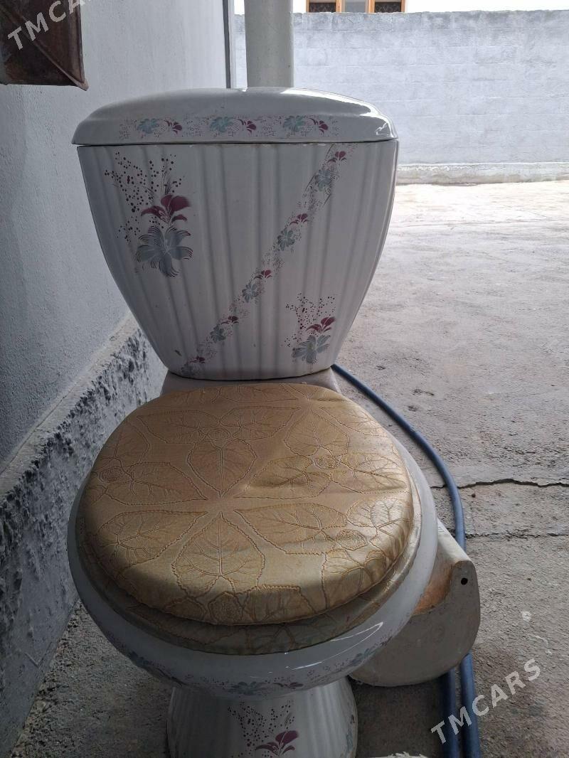 Unitaz we umiwalnik - Багир - img 1