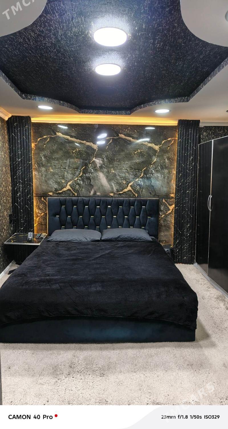 Arenda Jay - Hitrowka - img 1