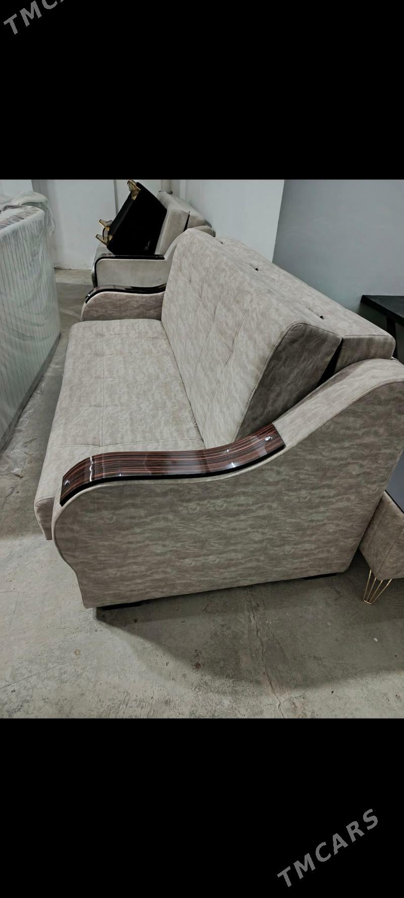 Diwan - Gurtly - img 1