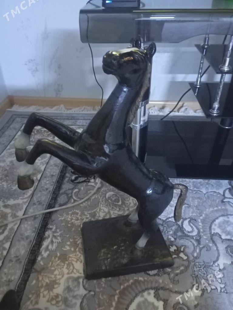 лошыть - Türkmenabat - img 1