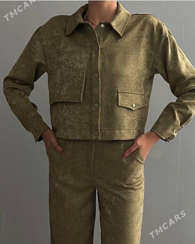 Костюм - 10 мкр - img 1