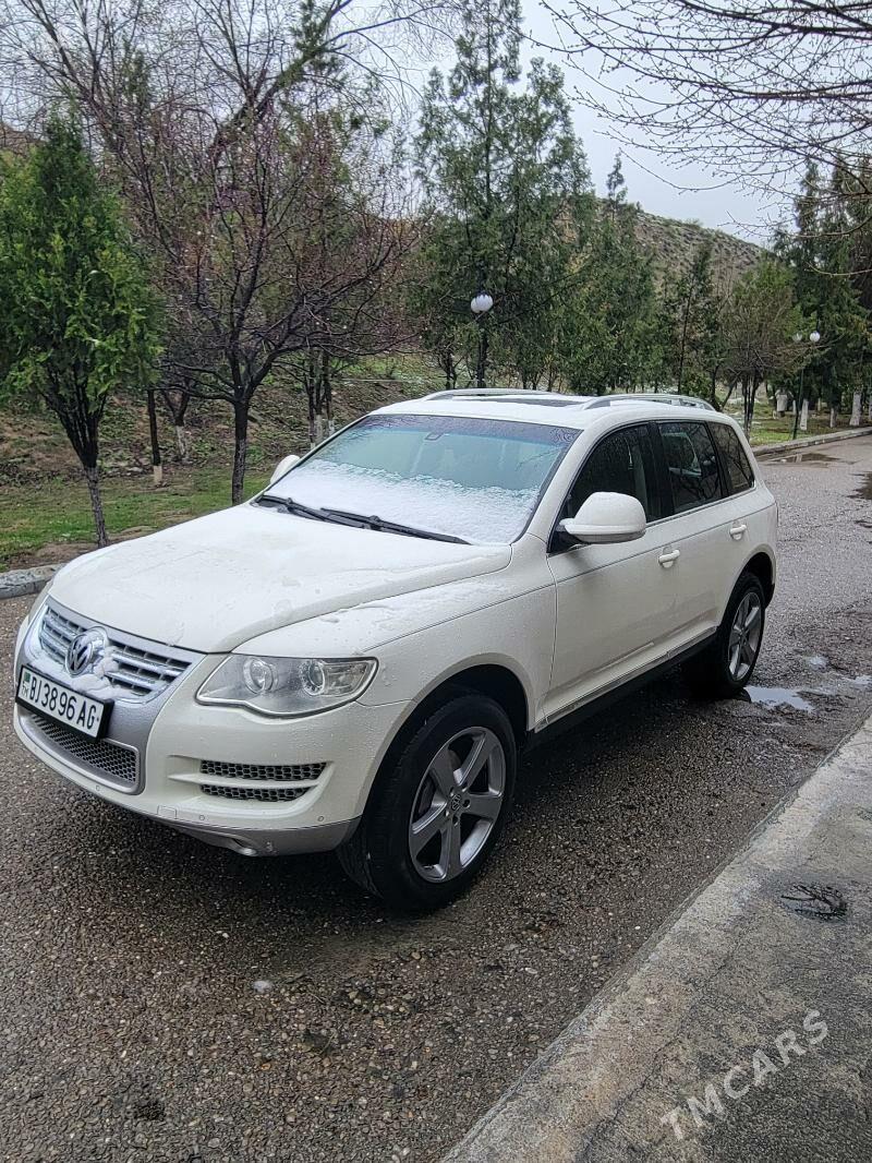 Volkswagen Touareg 2009 - 260 000 TMT - Ашхабад - img 1