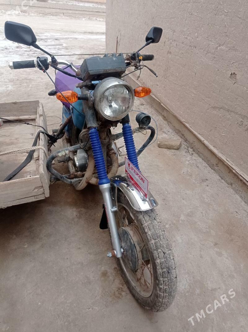 Ural 5557 2015 - 25 000 TMT - Гурбансолтан Едже - img 1