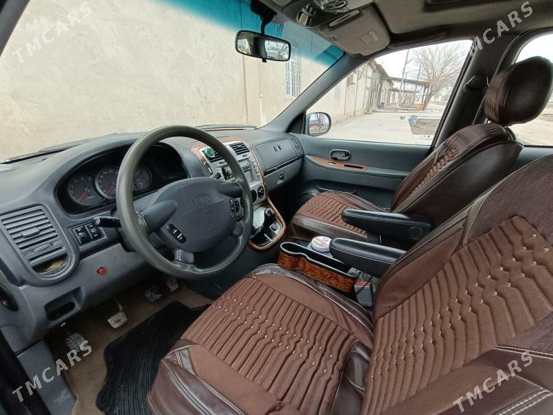 Kia Carnival 2002 - 80 000 TMT - Гурбансолтан Едже - img 1