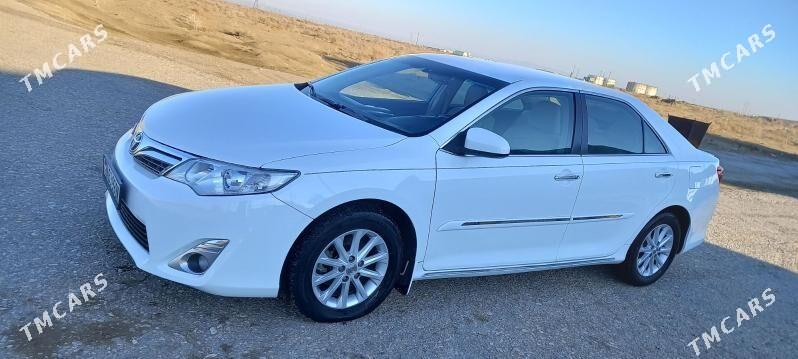 Toyota Camry 2013 - 235 000 TMT - Balkanabat - img 1