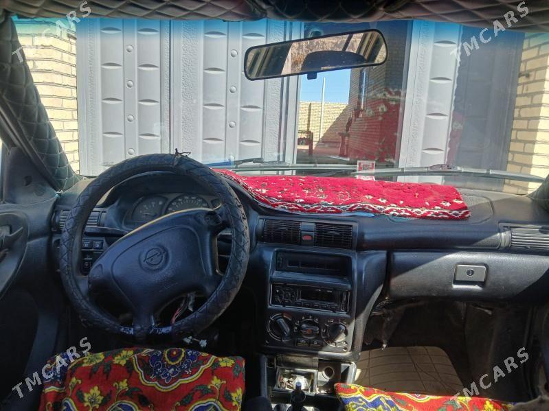 Opel Astra 1996 - 28 000 TMT - Dänew - img 1