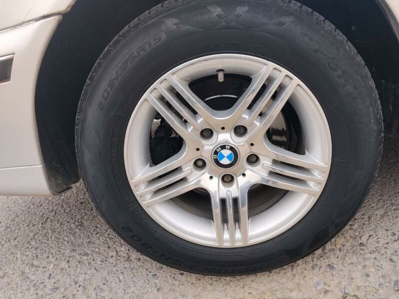 BMW diska 2 500 TMT - Wekilbazar - img 1