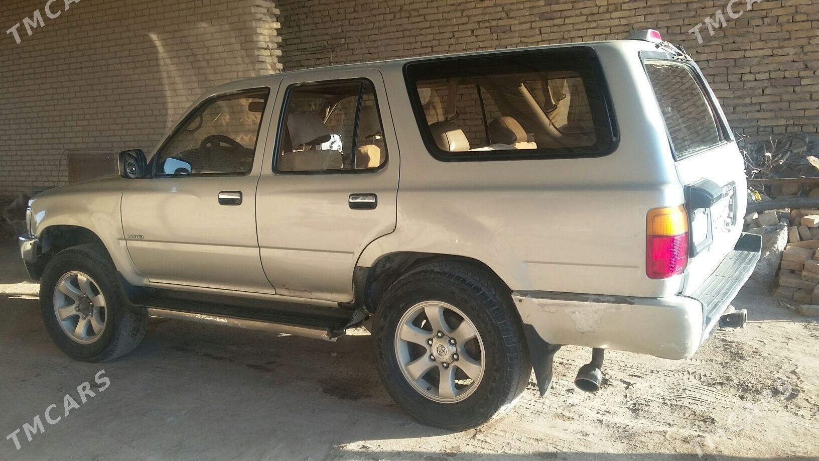 Toyota 4Runner 1995 - 90 000 TMT - Çärjew - img 1
