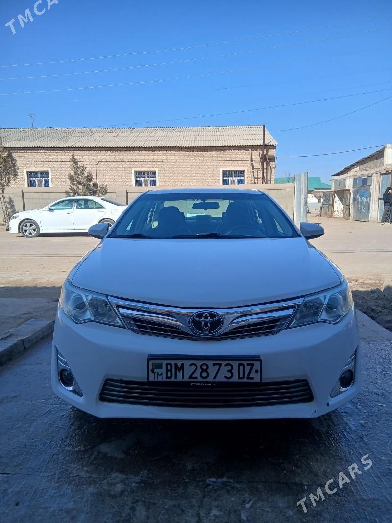 Toyota Camry 2012 - 240 000 TMT - Köneürgenç - img 1