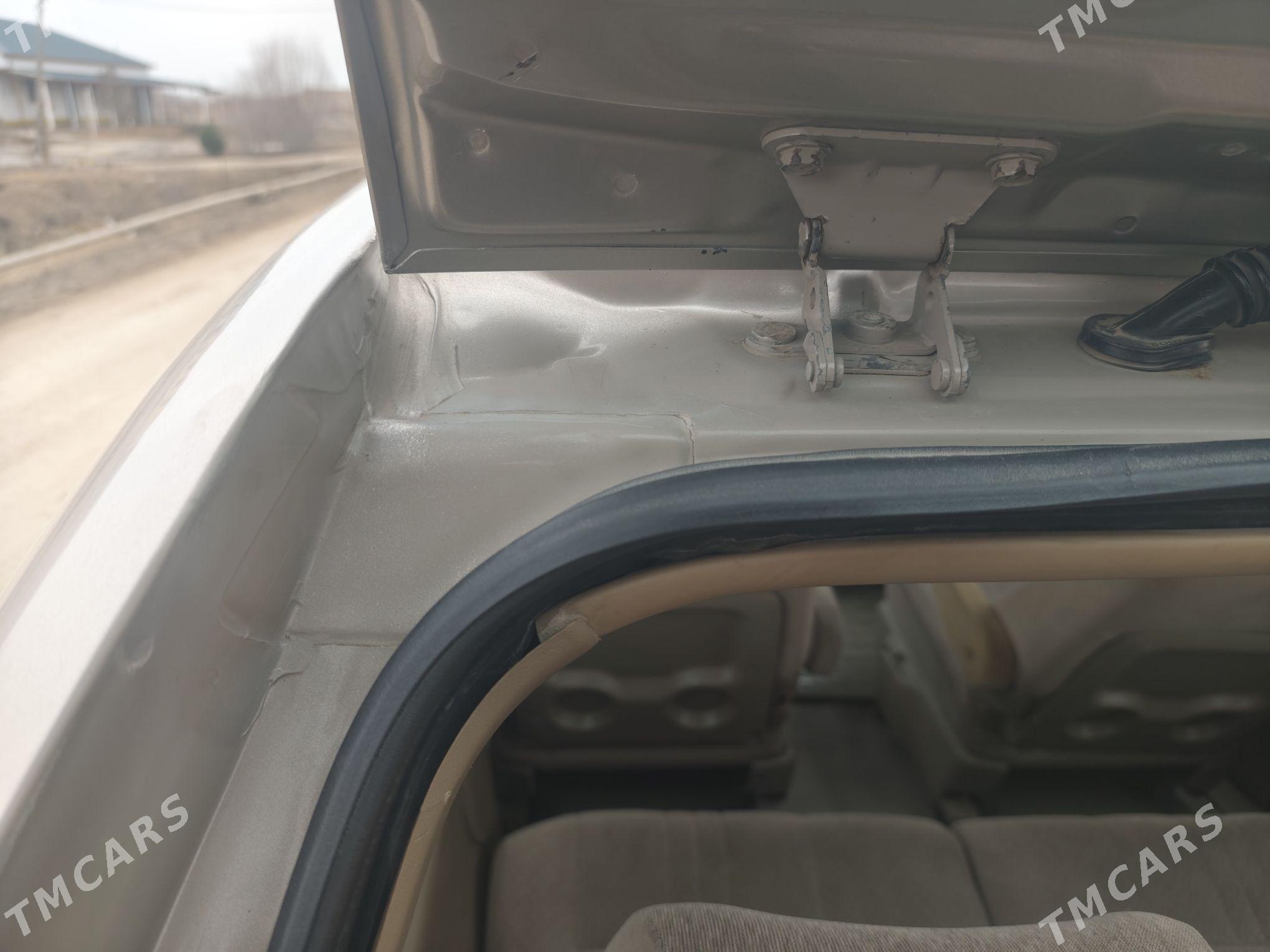 Toyota Sienna 2003 - 185 000 TMT - Şabat etr. - img 1