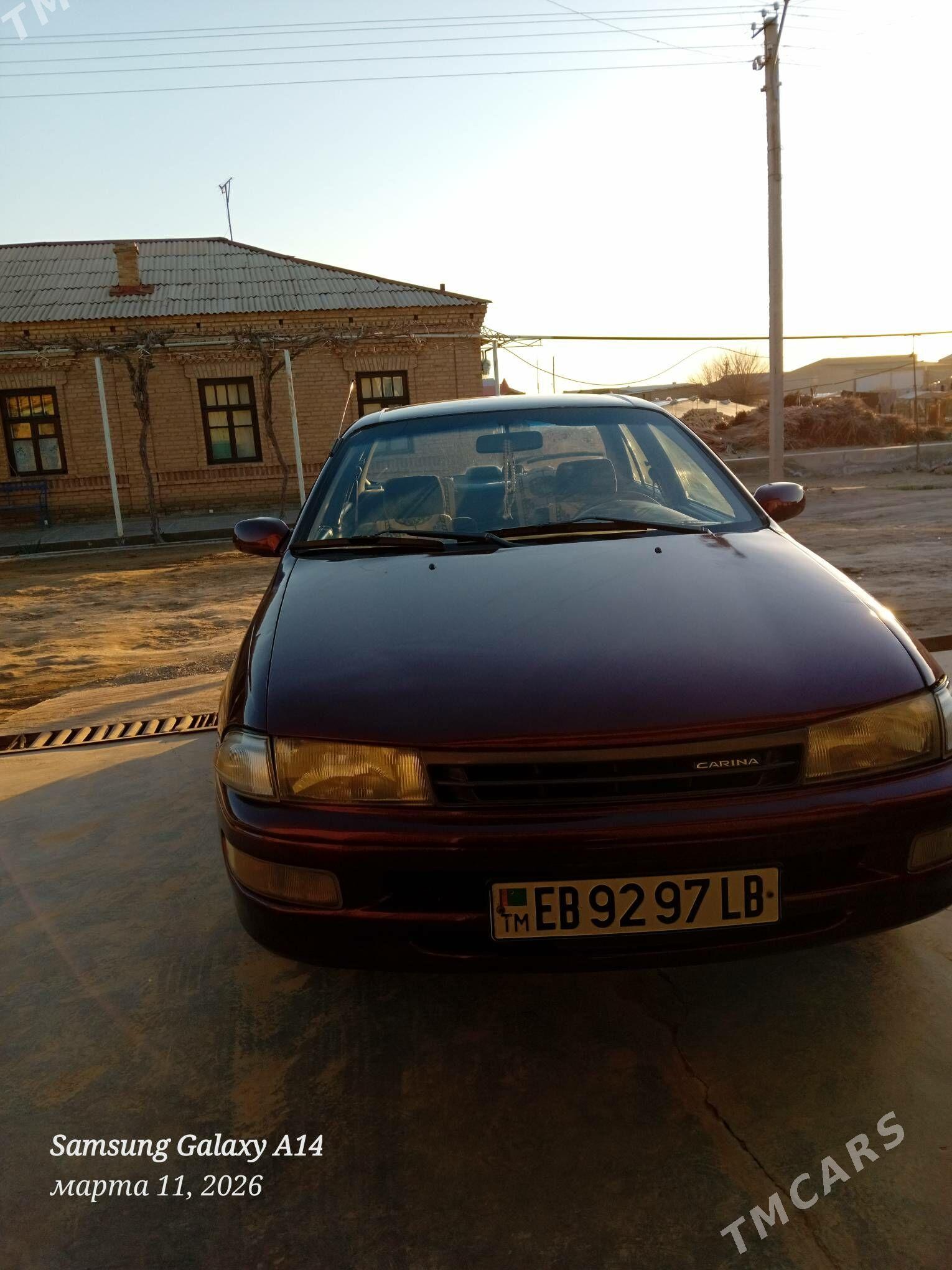 Toyota Carina 1995 - 70 000 TMT - Çärjew - img 1
