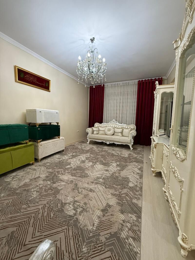 Mir 8/4 Moskowski 3 komnat - Parahat 8 - img 1