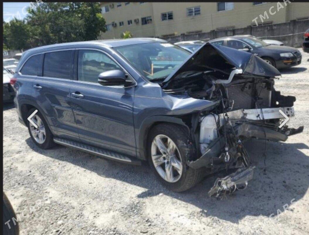 Toyota Highlander 2019 - 500 000 TMT - Теджен - img 1