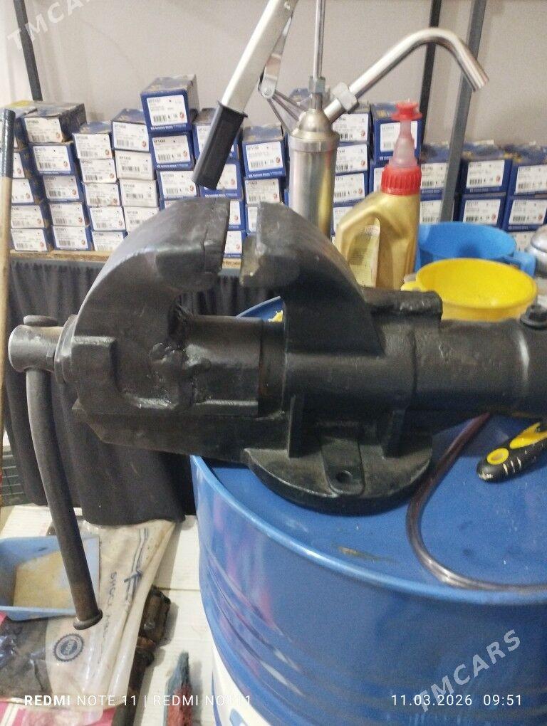 тиски tiski - Дашогуз - img 1