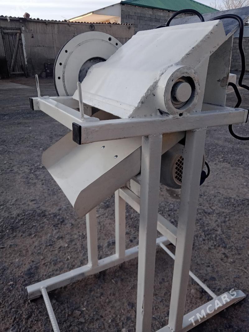 Petir çörek dogroýan stanok - Гёкдепе - img 1