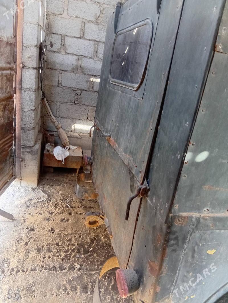 UAZ Profi 1981 - 6 000 TMT - Гумдаг - img 1