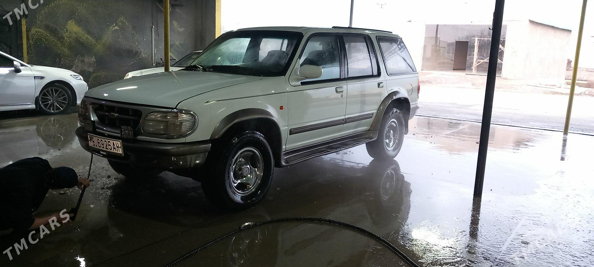 Ford Explorer 1995 - 53 000 TMT - Kaka - img 1