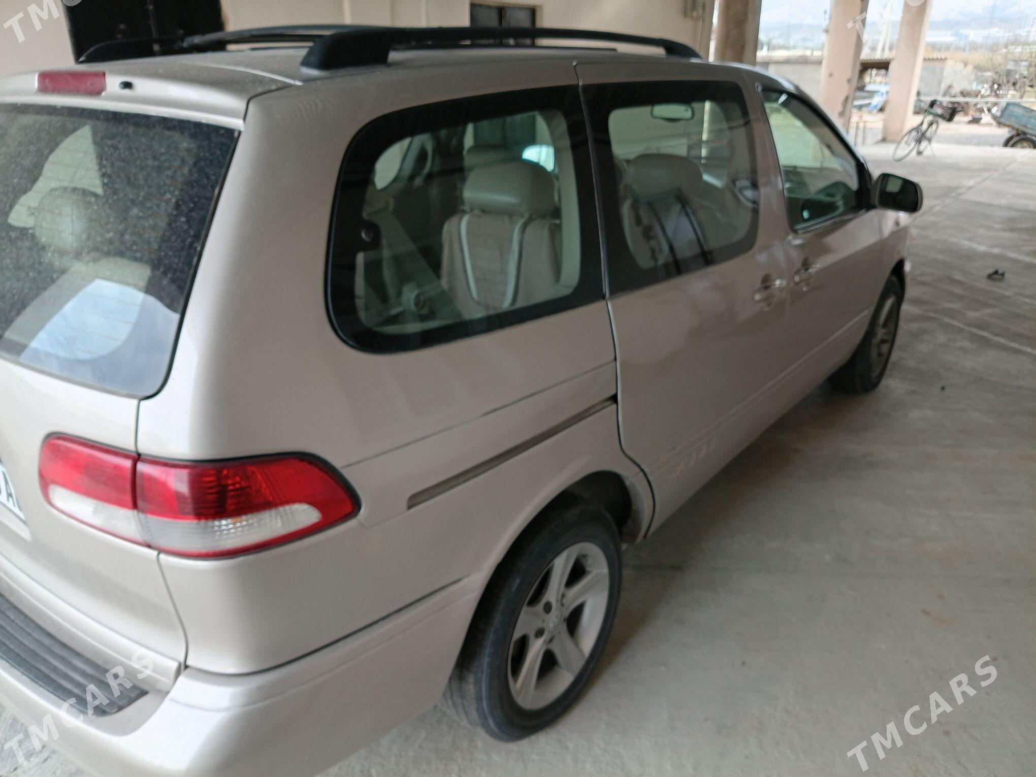 Toyota Sienna 2002 - 190 000 TMT - Гуртли - img 1