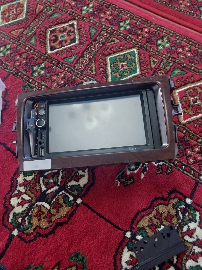 telewizor 70.10B 400 TMT - Багир - img 1