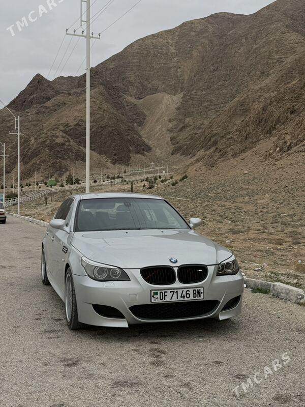 BMW E60 2004 - 175 000 TMT - Балканабат - img 1