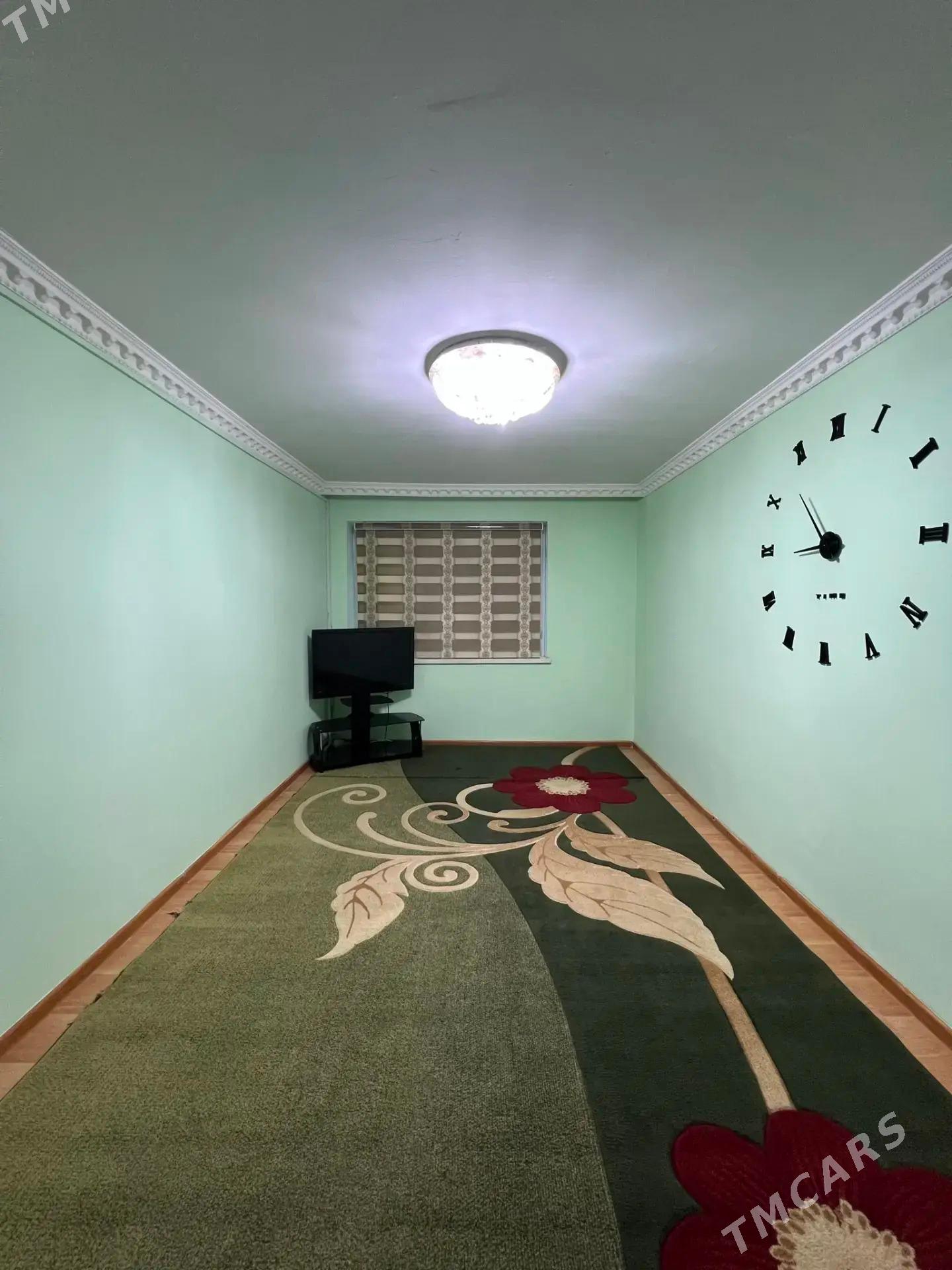 11 MIK 2 KOMNAT - 11 мкр - img 1