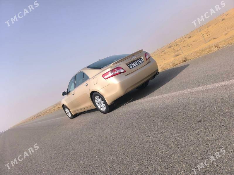 Toyota Camry 2010 - 220 000 TMT - Sakarçäge - img 1