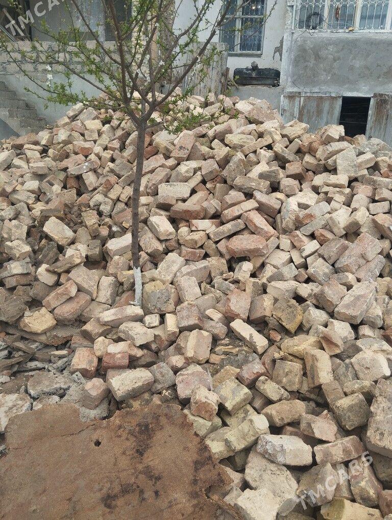 kirpic кирпич - Türkmenabat - img 1