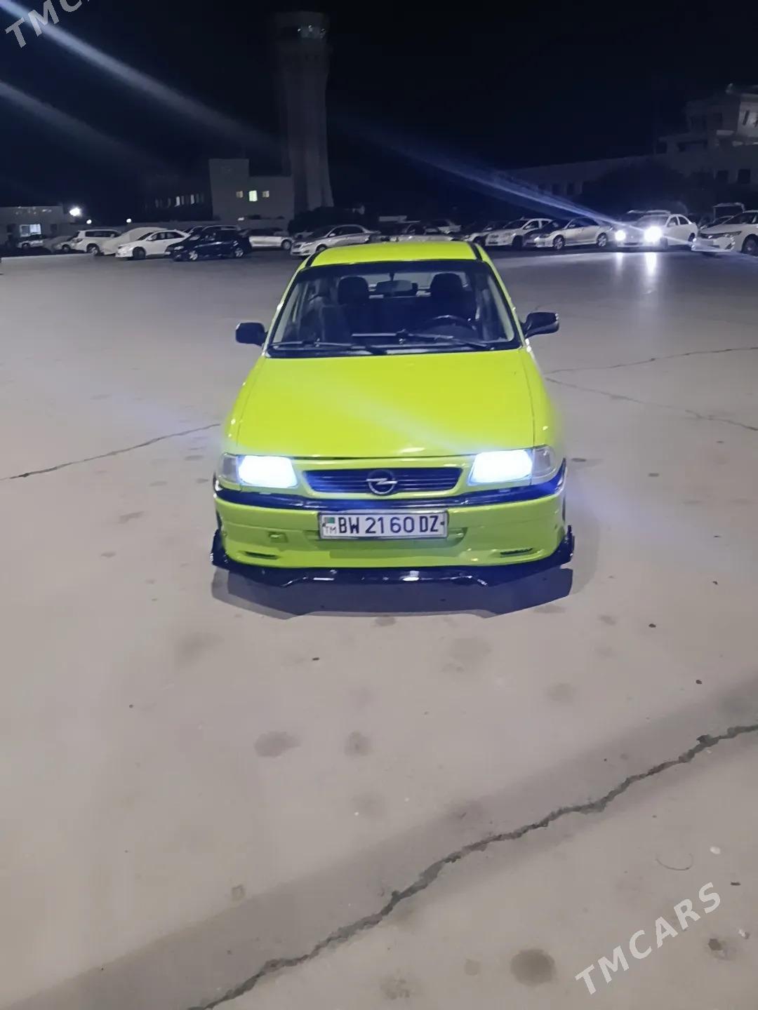 Opel Astra 1992 - 30 000 TMT - Шабатский этрап - img 1