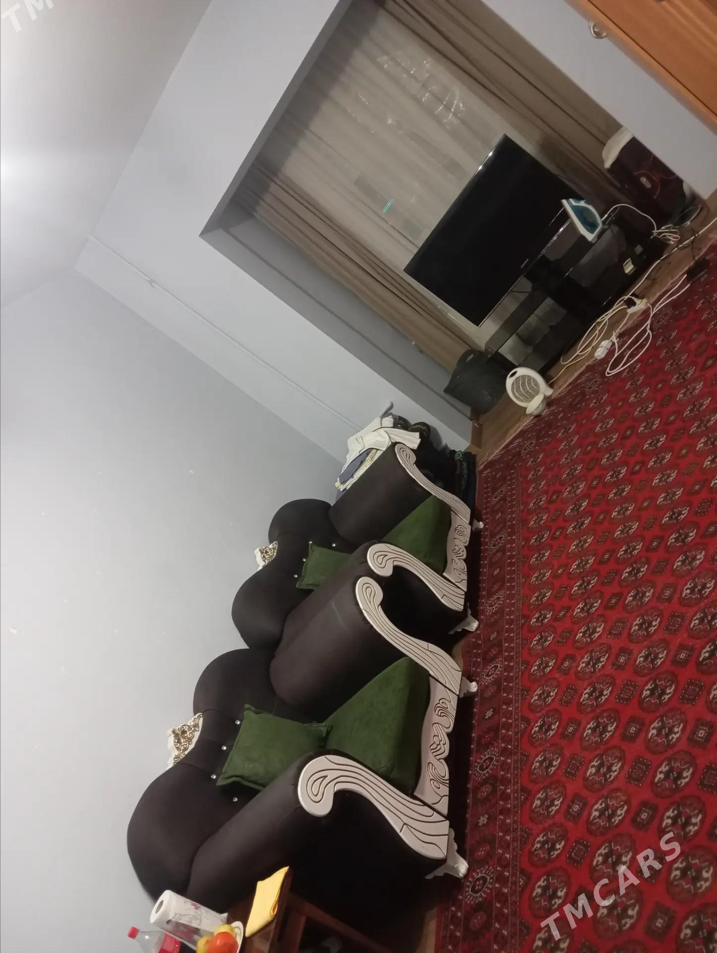 M4 Komnat - Мир 4 - img 1