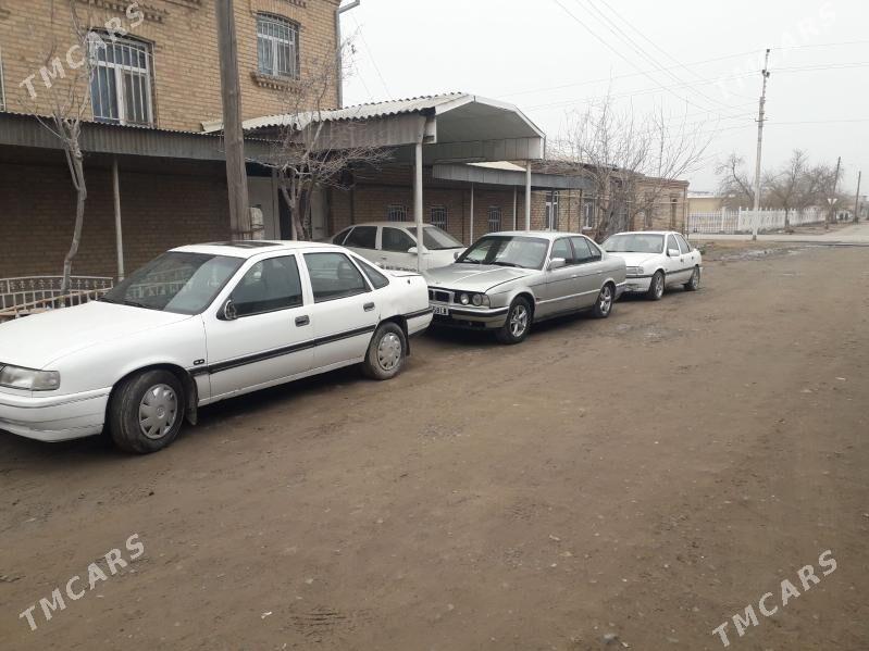 BMW 525 1990 - 32 000 TMT - Туркменабат - img 1