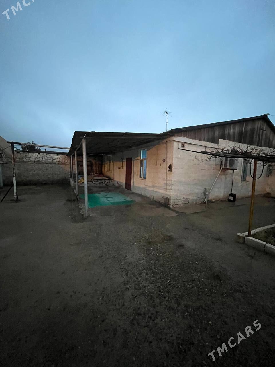 дом в акдаше - Türkmenbaşy - img 1