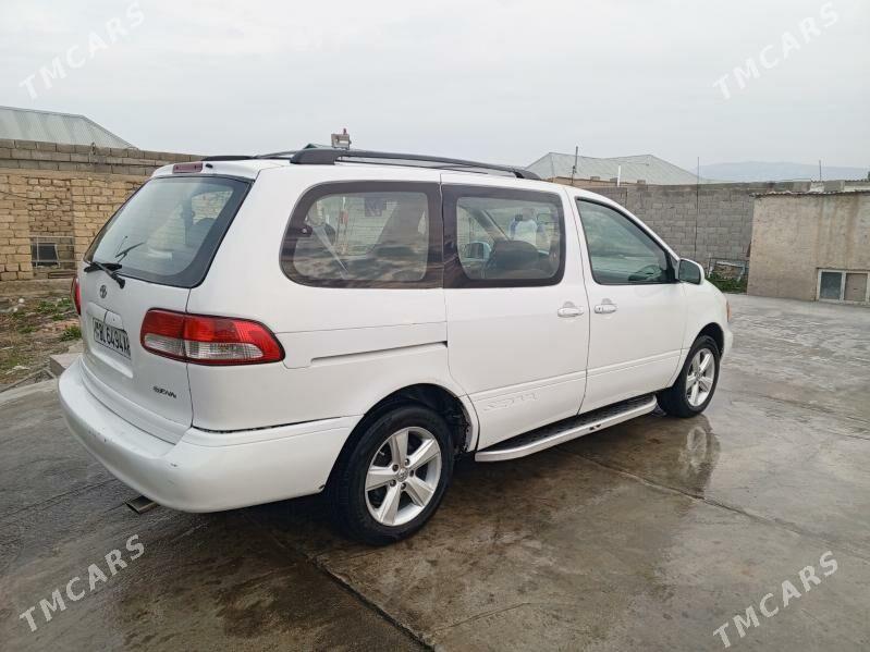 Toyota Sienna 2001 - 165 000 TMT - Бахарден - img 1