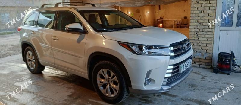Toyota Highlander 2019 - 497 000 TMT - Керки - img 1