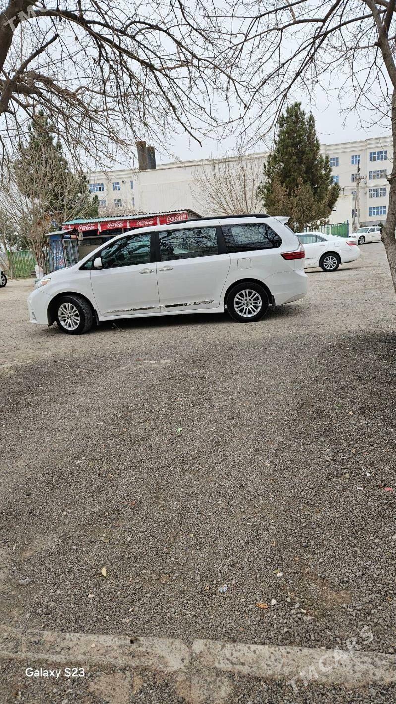 Toyota Sienna 2019 - 380 000 TMT - Änew - img 1