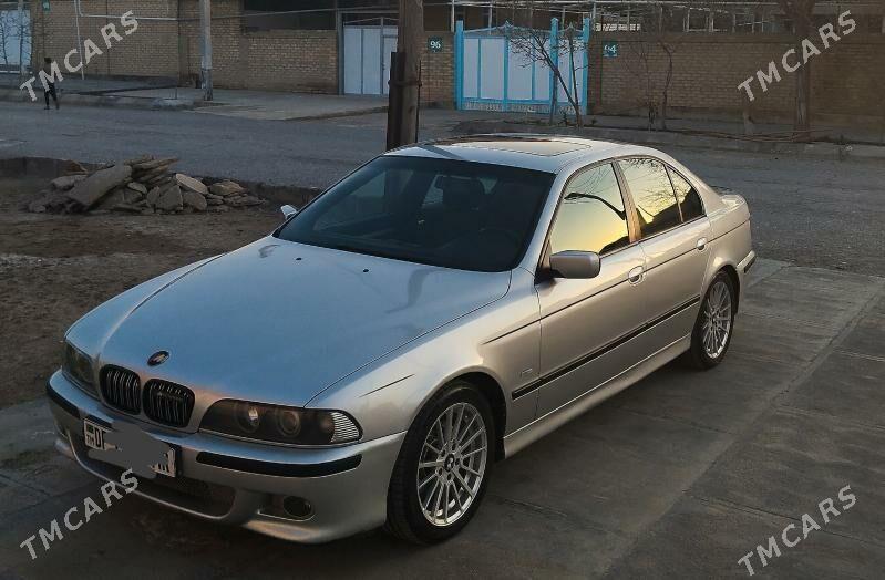 BMW E39 2001 - 129 000 TMT - Мары - img 1