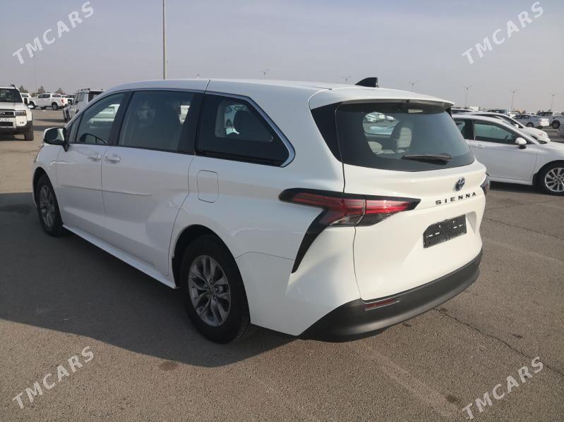 Toyota Sienna 2022 - 490 000 TMT - Мары - img 1