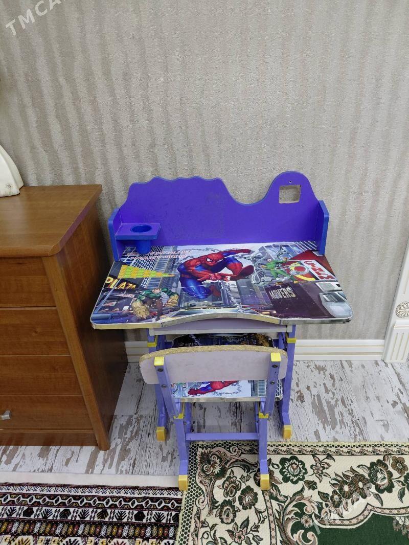 детский стол - Мир 2 - img 1