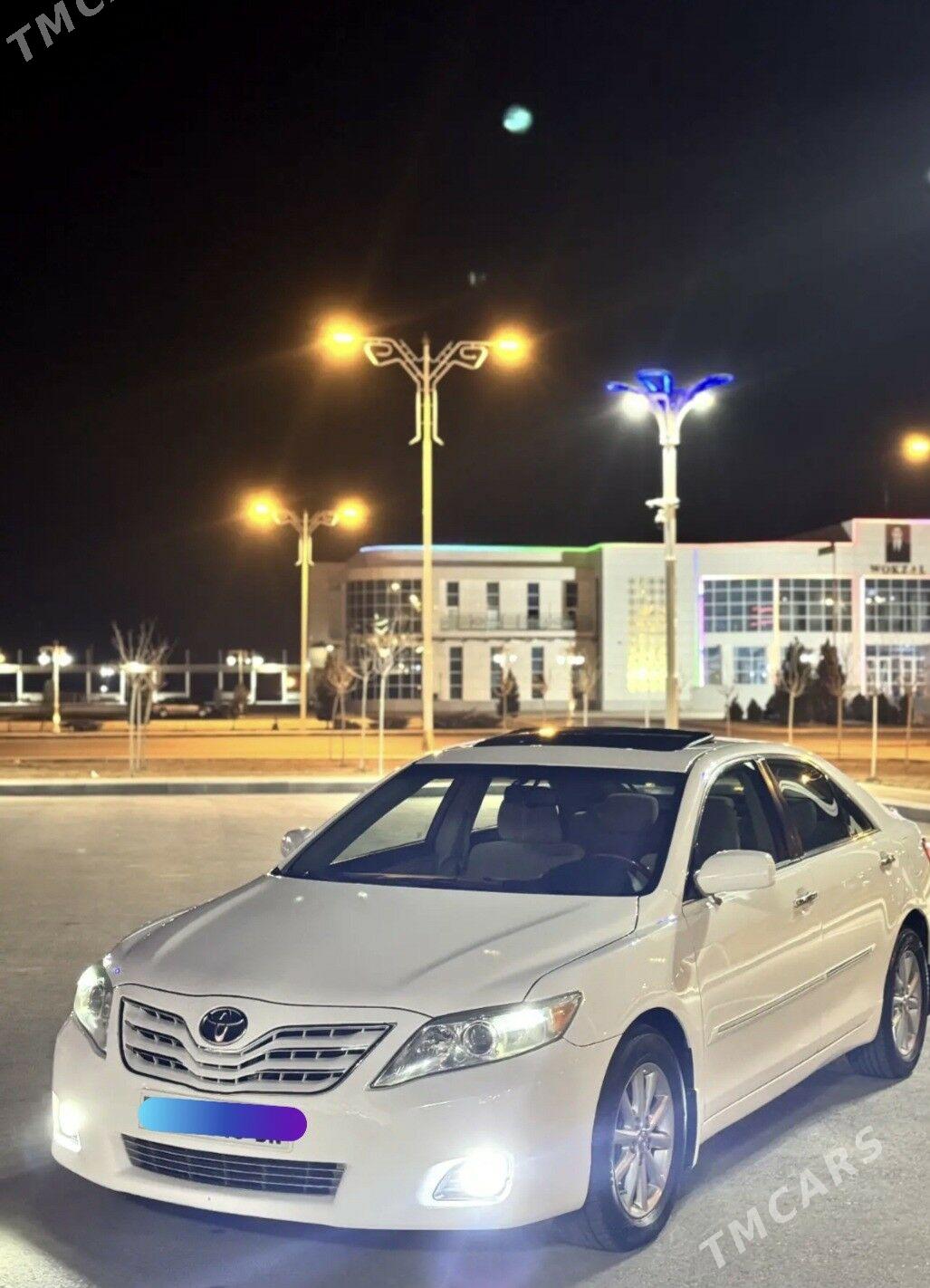 Toyota Camry 2009 - 240 000 TMT - Балканабат - img 1