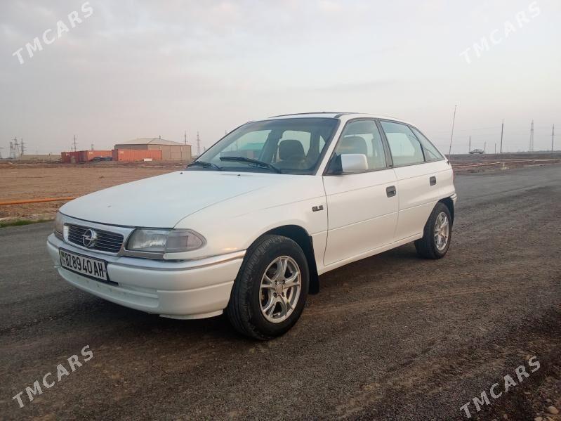 Opel Astra 1995 - 45 000 TMT - Теджен - img 1