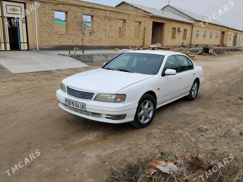 Nissan Cefiro 1998 - 72 000 TMT - Фарап - img 1