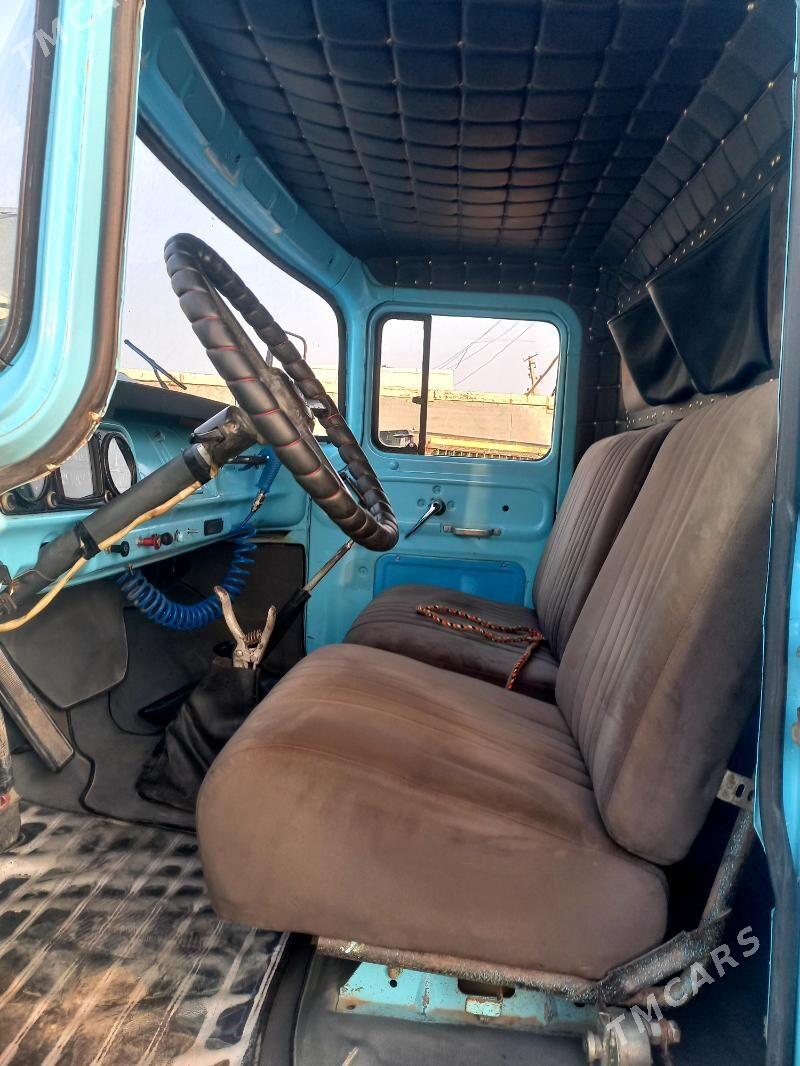 Zil 130 1993 - 120 000 TMT - Бахарден - img 1